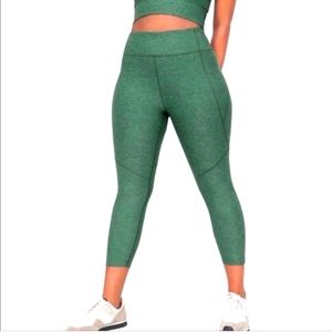 Outdoor Voices  The Warm Up Crop Leggings Hunter Green Size Medium